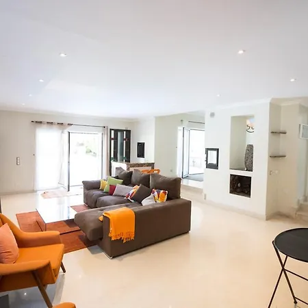 Akivillas Sky Iii סינטרה